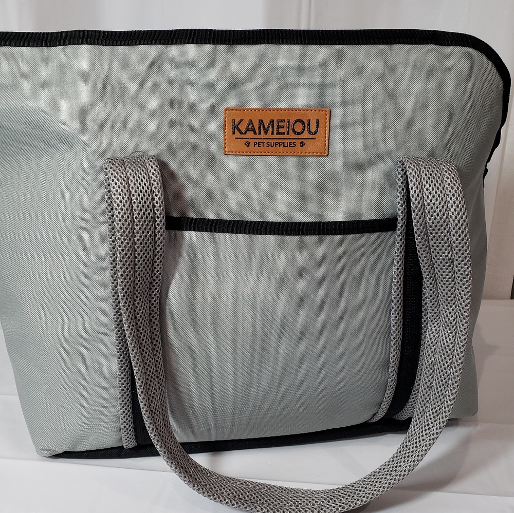 Dog carrier bag
